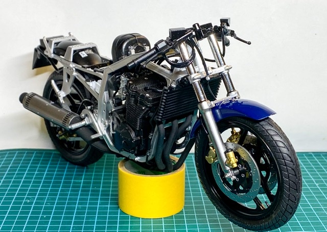 ハセガワ 1/12 SUZUKI GSX-R750 製作記 その4 - OKA-P official blog